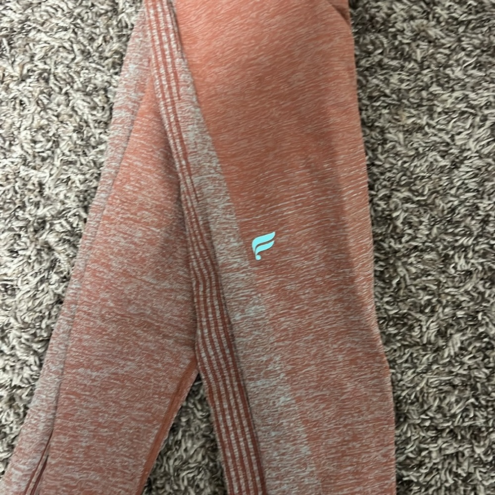 Fabletics set. - Picture 2 of 2